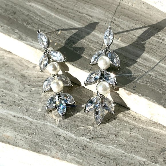 NEW~ Anthropologie BHLDN Pearl CZ Linear Dangle Earrings - Picture 2 of 12